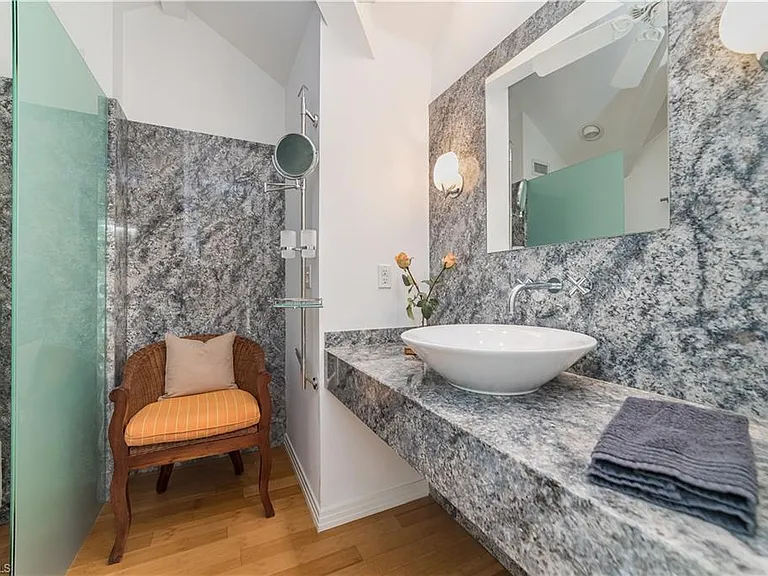 883 Galleon Dr — Photo 17