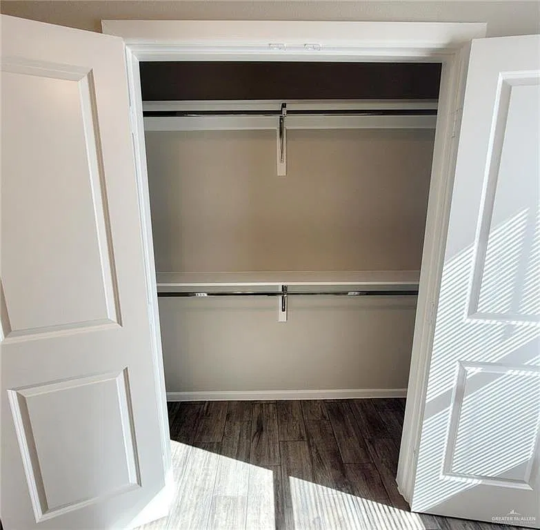 2 bed, 2.0 bath, 947 sqft, $1,025 — Photo 4