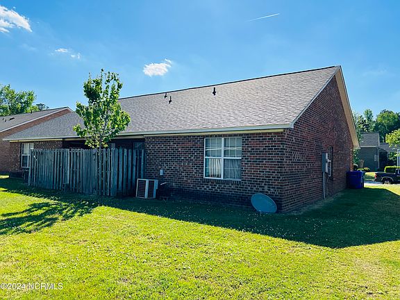 5th image of 3221 Moseley Drive #A&B