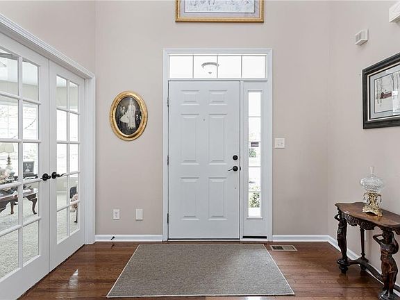 3rd image of 13390 Rock Creek Dr