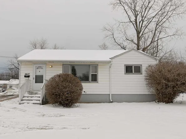 2617 N Lewis Ave, Waukegan, IL 60087