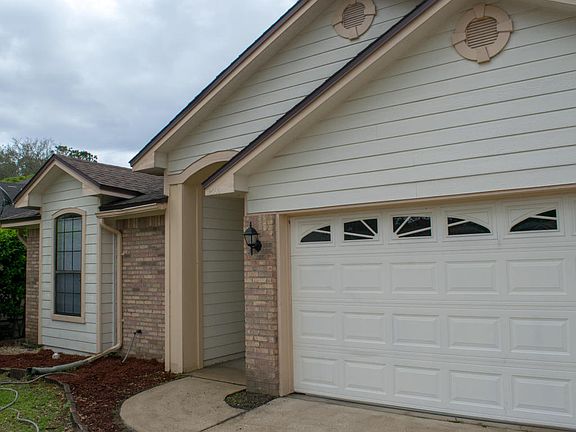 4th image of 1555 Beecher Ln