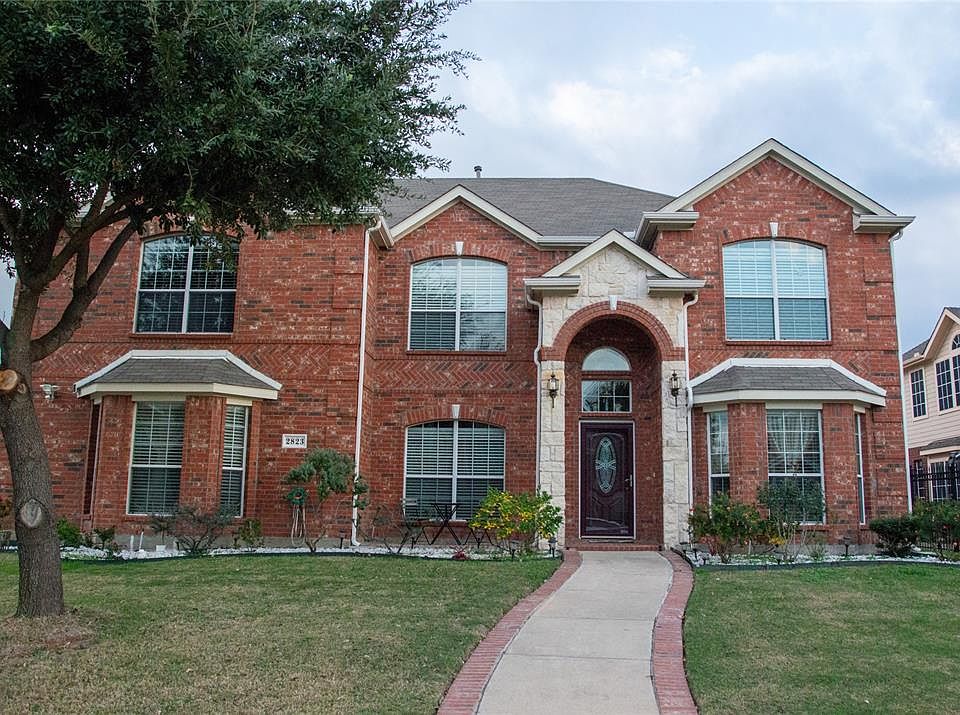 1st image of 2823 Gillespie Ln