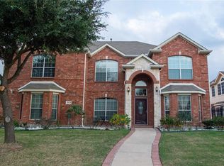 2823 Gillespie Ln, Grand Prairie, TX 75052