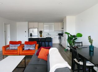1054 E 2nd St UNIT 302, Long Beach, CA 90802