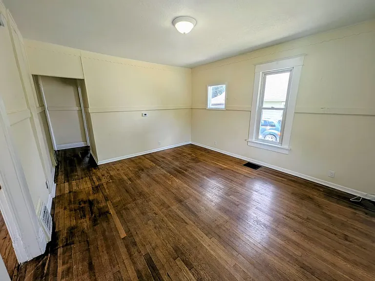 3316 Duncan St — Photo 15
