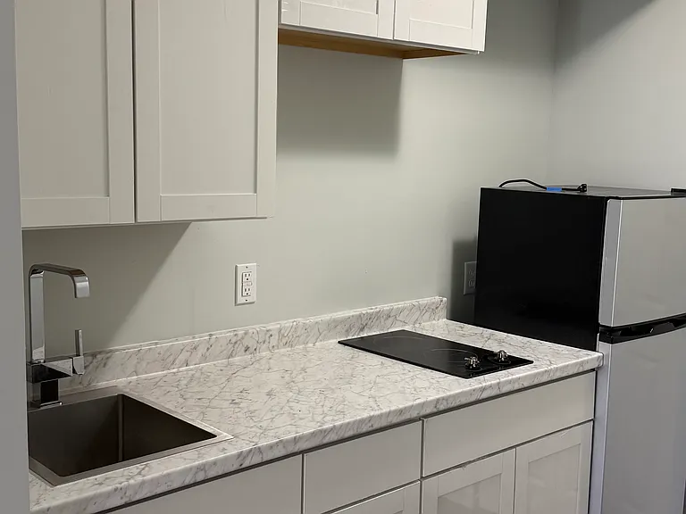 51 Godwin Ave #3 — Photo 2