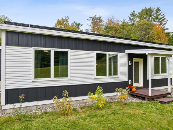 115 School Street, Hartford, VT 05009