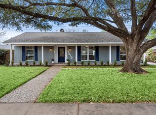 1010 Walnut Bend Ln, Houston, TX 77042