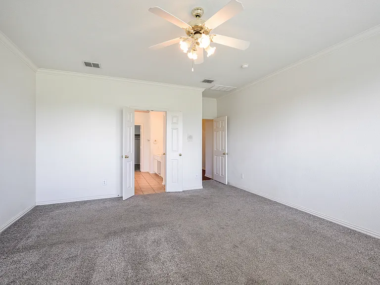 8708 Brook Hollow Dr — Photo 20