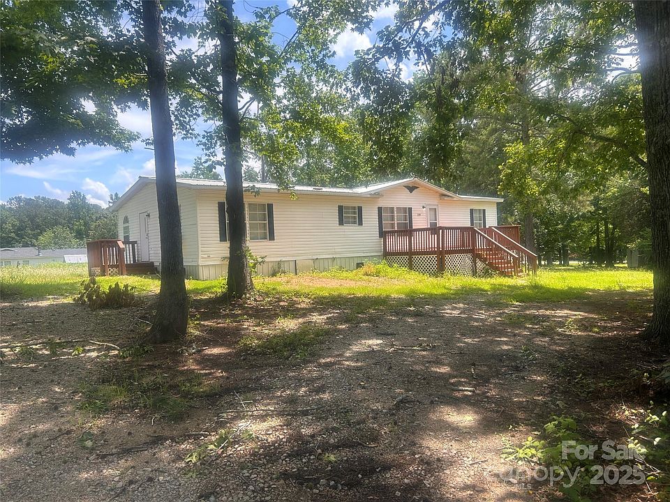 1st image of 109 Pinion Dr
