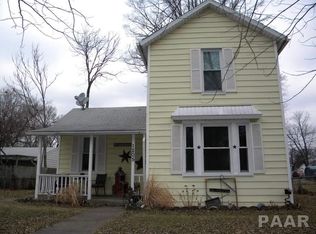 1205 Caroline St, Pekin, IL 61554