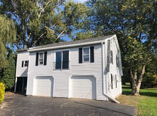 28 Orchard Farm Rd, York, ME 03909