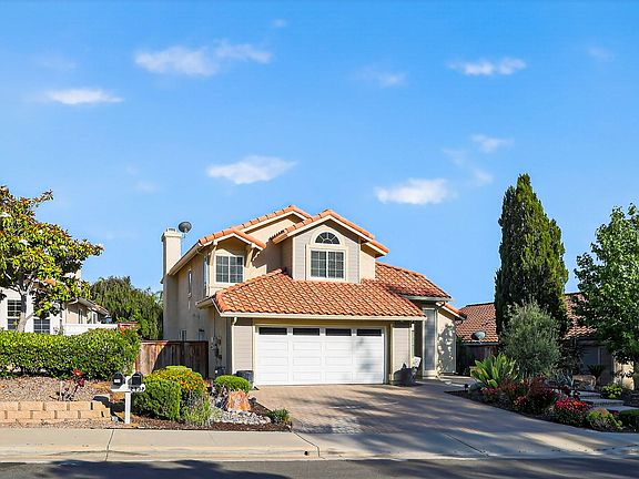 4th image of 2138 Singingwood Pl