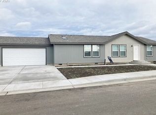 3033 SW Terrace Dr, Pendleton, OR 97801