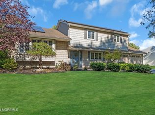 188 Sherwood Dr, Freehold, NJ 07728