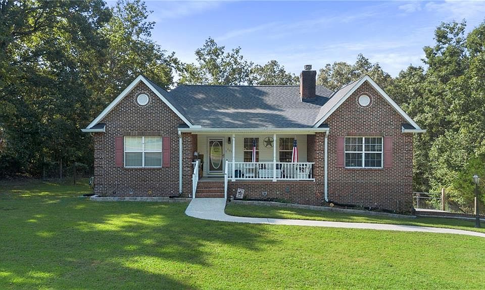 1st image of 201 Van Dell Dr