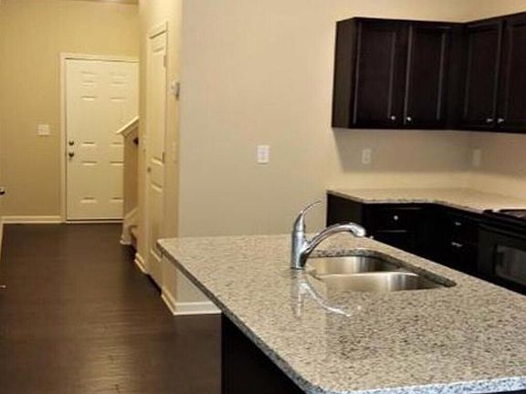 2nd image of 3372 Lowland Dr