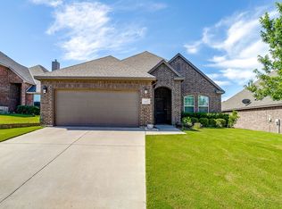 11313 Early Creek Ln, Fort Worth, TX 76108