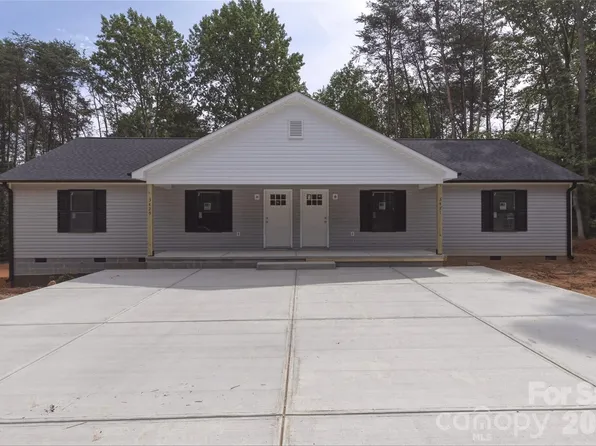 3429 & 3431 Fostall Ln, Maiden, NC 28650