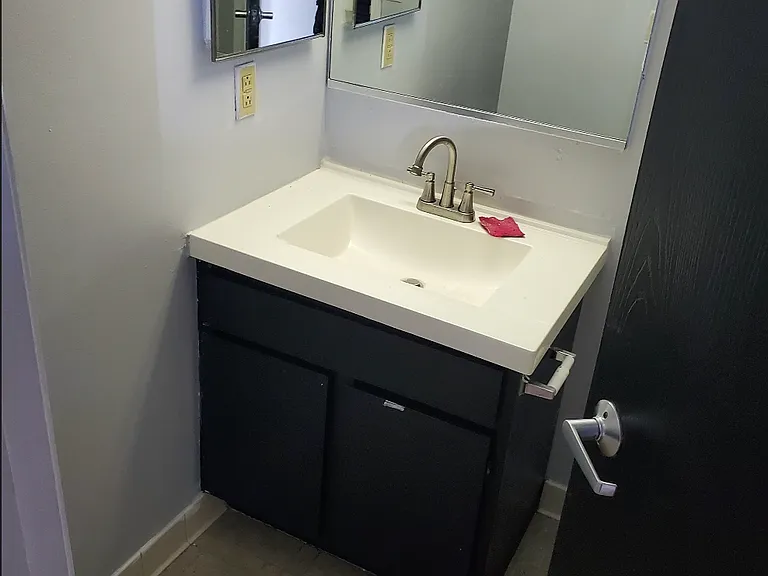 241 E Hanover St #3 — Photo 5
