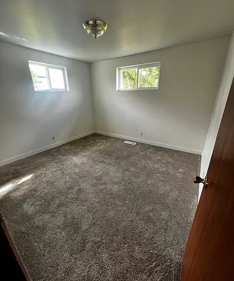 915 S 4th Ave — Photo 12