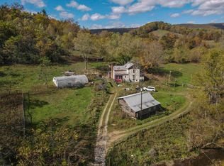 586 Sands Rd, Pearisburg, VA 24134