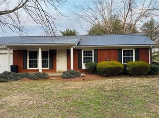 111 Park Ave, Greensburg, KY 42743