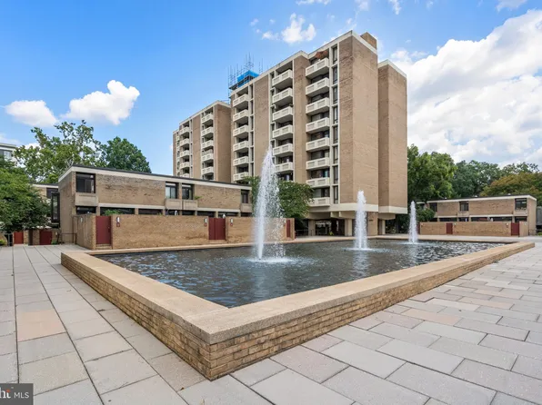 490 M St SW APT W600, Washington, DC 20024