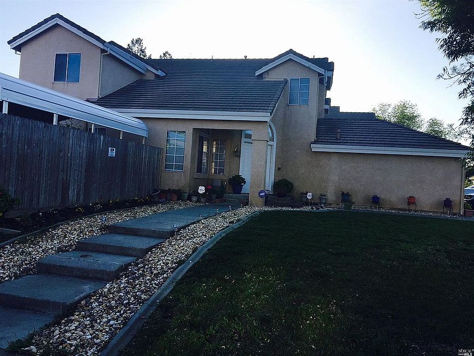 1161 Willow Ln