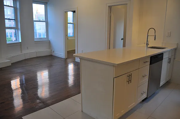 Rented by Sky Management | media 60