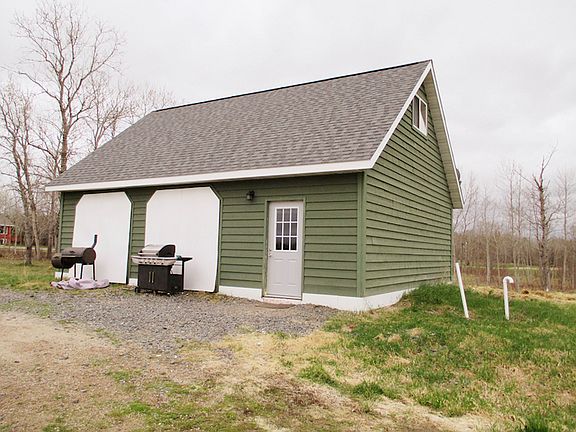 2nd image of 2627 Town Road 403 E