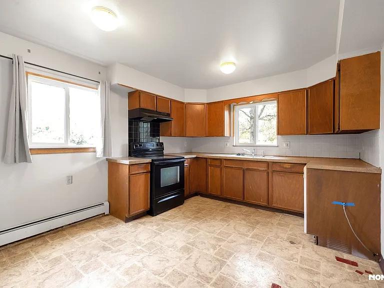 3636 Royal Dr — Photo 11