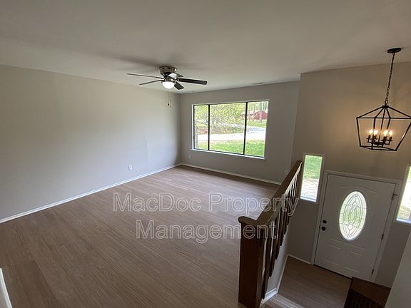 5th image of 10906 Meadowlark Ln