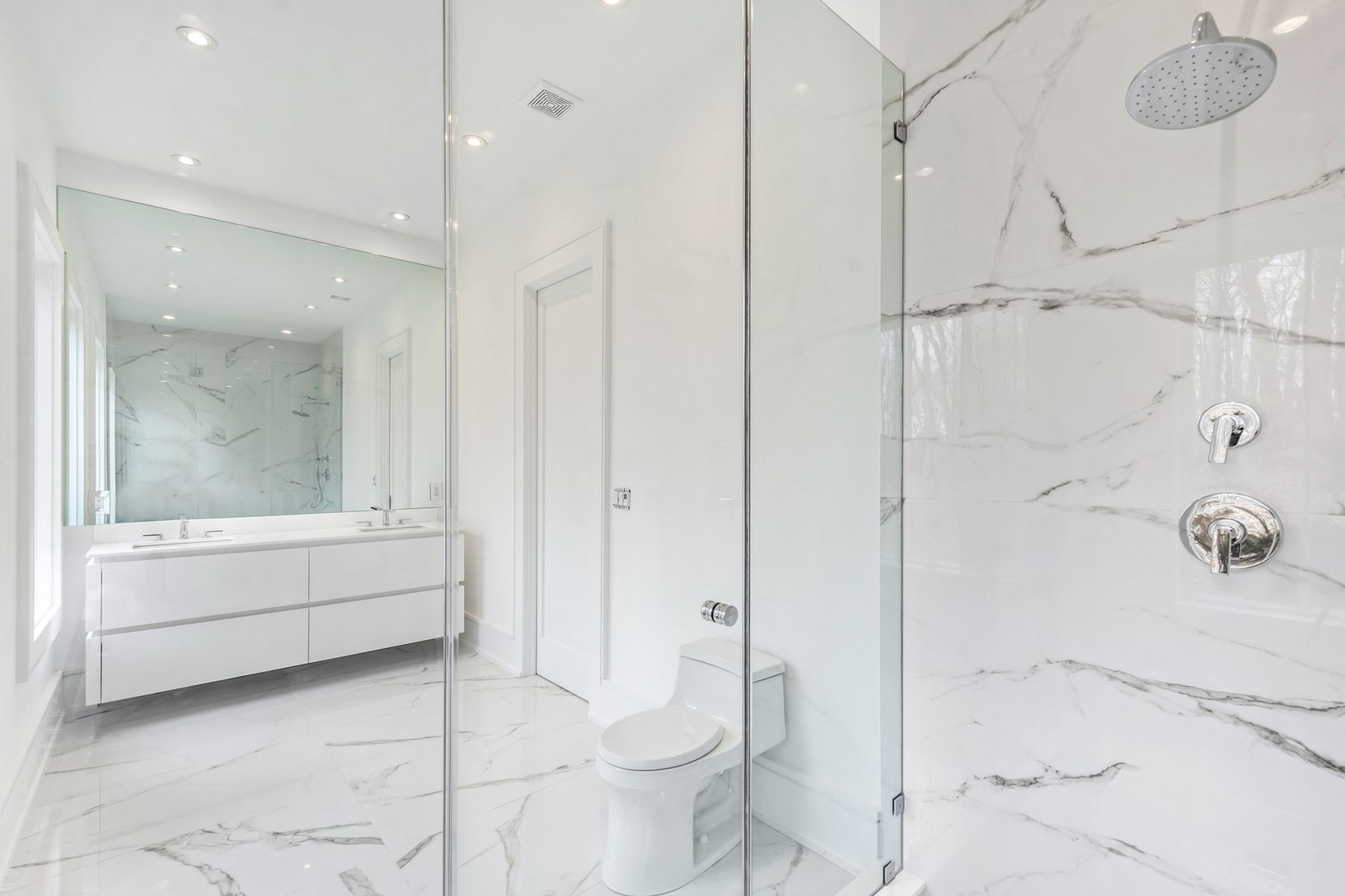  Second Floor Master Bath
