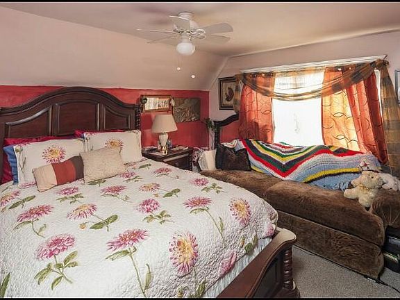 Front Room/bedroom