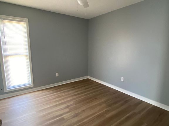 3rd image of 7119 Hillshire Dr