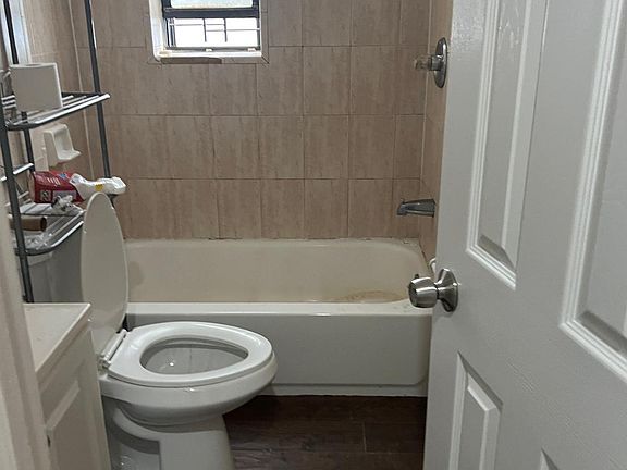 2nd image of 939 E 179th St APT 3