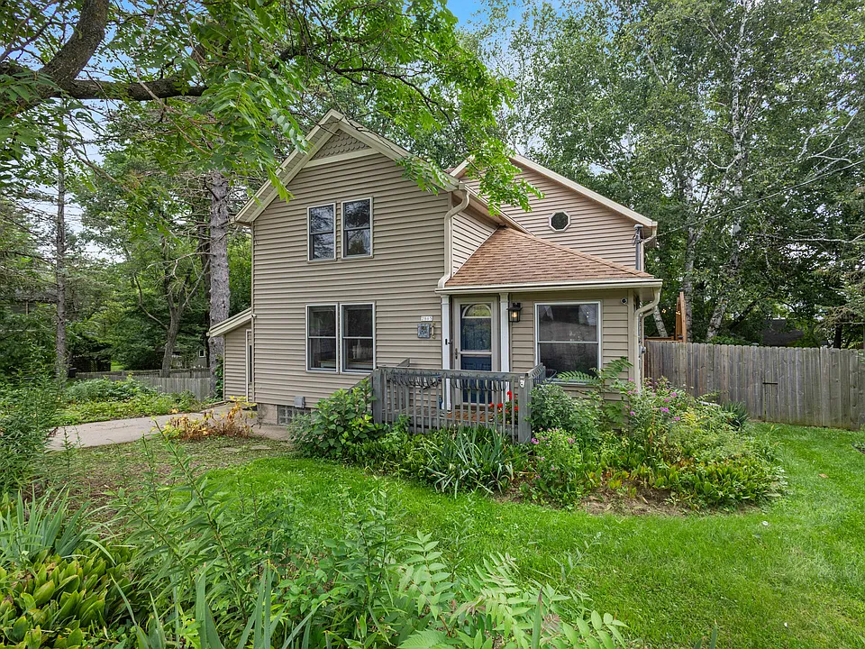 2865 Old Creek Rd