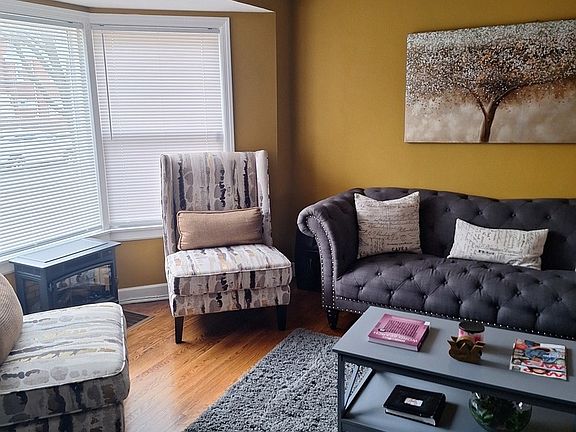 2nd image of 932 Bellwood Ave