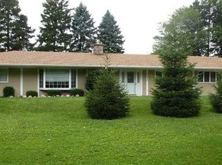 11050 S Shore Ave, North East, PA