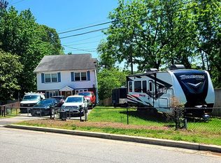 16 Leymar Rd, Glen Burnie, MD 21060