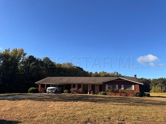 1st image of 445 Greensboro Rd