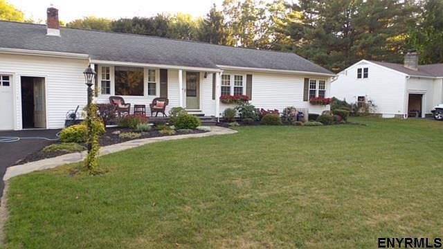 1st image of 19 Clifford Dr