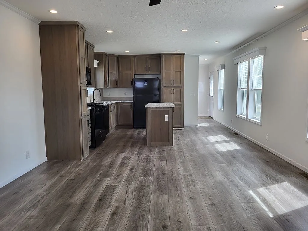 2 bed, 2.0 bath, 991 sqft, $1,450 — Photo 3