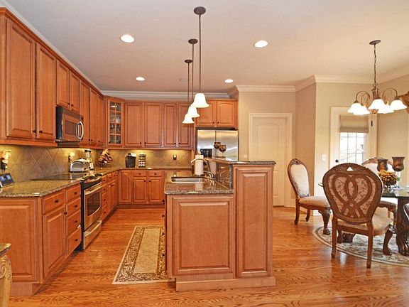 5th image of 12723 Watergrove Dr