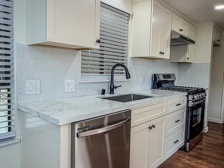 801 N M St — Photo 6