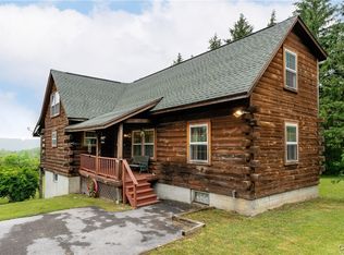 3243 Bush Rd, Jamesville, NY 13078