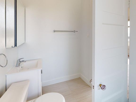 4th image of 3099 Washington St #23