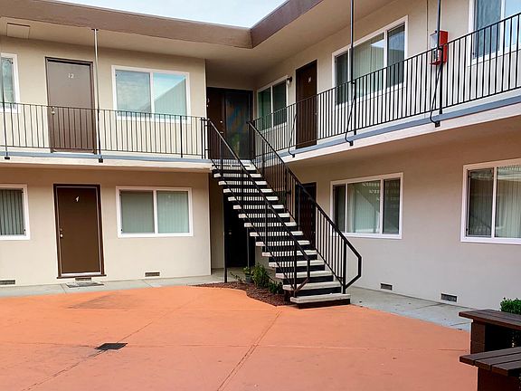 2nd image of 1007 Willow St #12